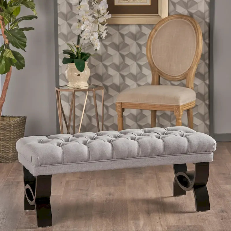 Banc en tissu capitonné — 41,00 (L) x 17,25 (l) x 16,75 (H)