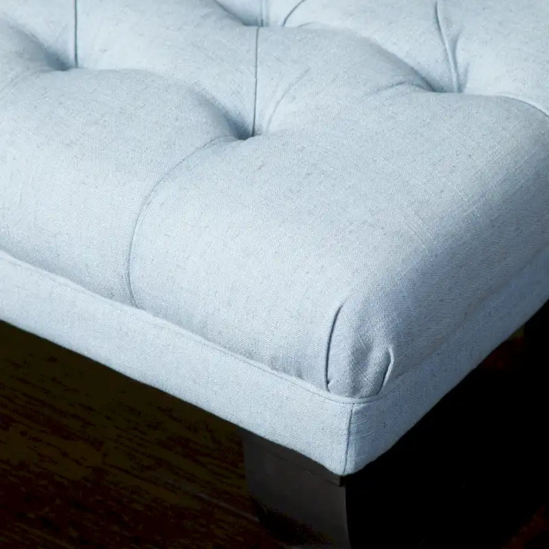 Banc en tissu capitonné — 41,00 (L) x 17,25 (l) x 16,75 (H)