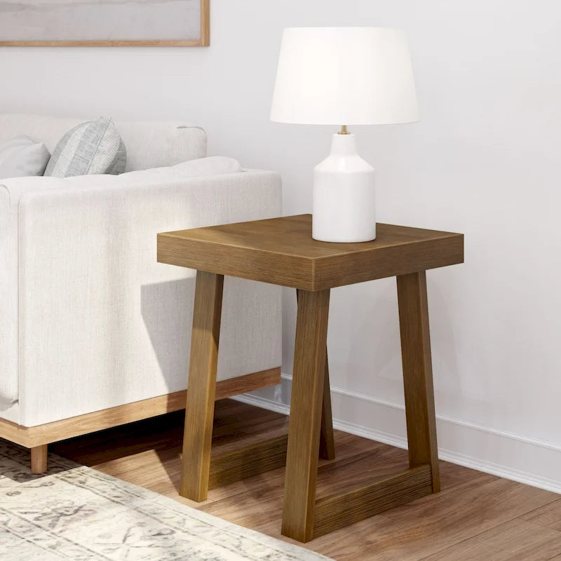 Table d'appoint carrée classique