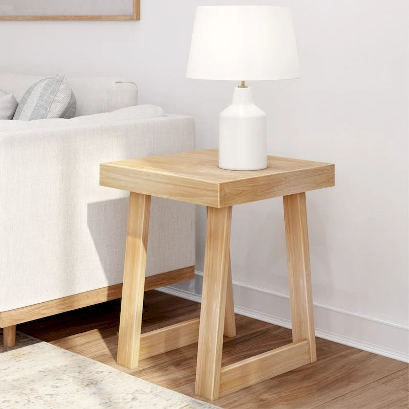 Table d'appoint carrée classique