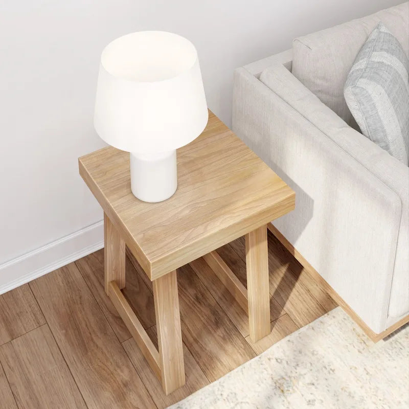 Table d'appoint carrée classique