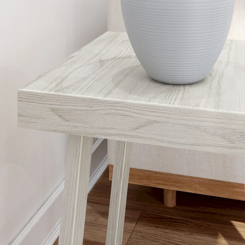 Table d'appoint carrée classique