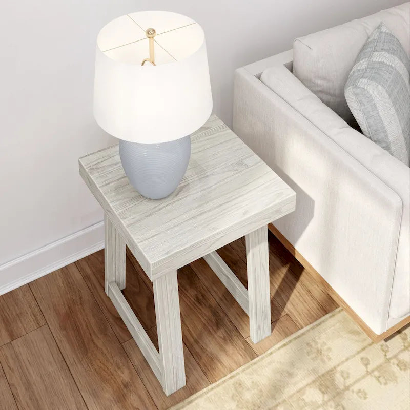 Table d'appoint carrée classique