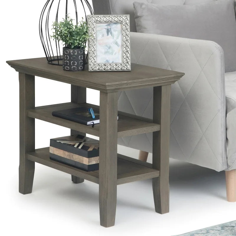 Table d'appoint étroite en bois massif de style transitionnel de 14 pouces de large